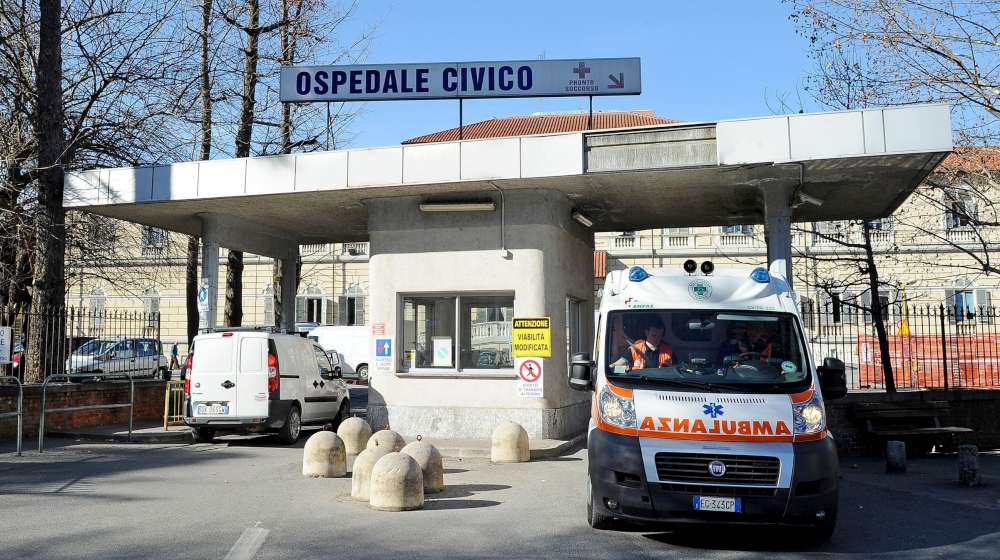 Santa Maria Capua Vetere, bimba ipovedente cade da quarto piano