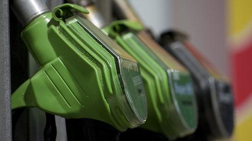 Come fare benzina al self service