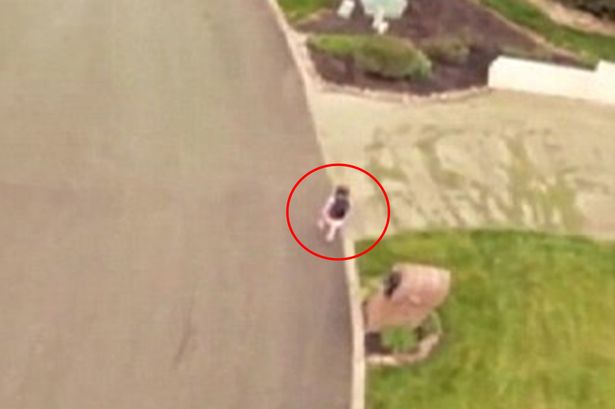 Padre iperprotettivo usa un drone per seguire la figlia