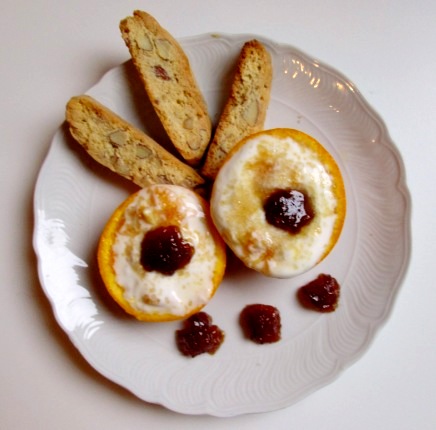 Coppette di arance e yogurt.
