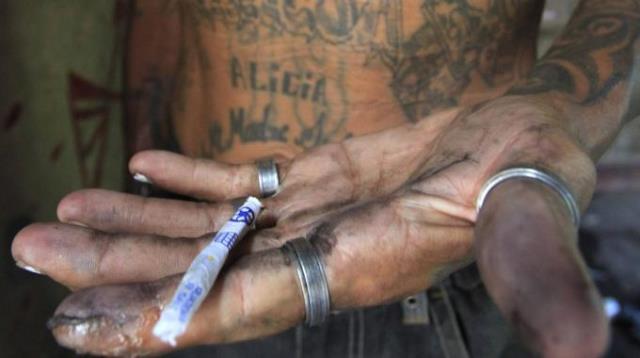 Quali sono effetti collaterali droga del cannibale