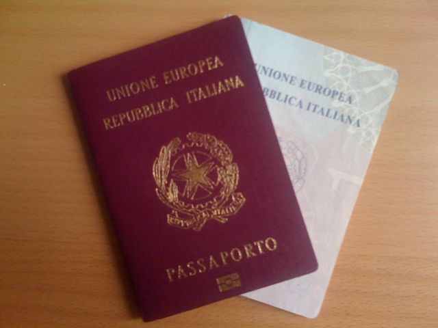 Come richiedere il rilascio del passaporto