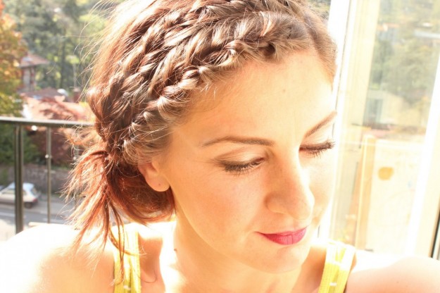 Idee acconciature trecce con capelli corti