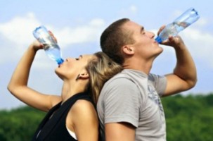 Come rimanere idratati durante in allenamento