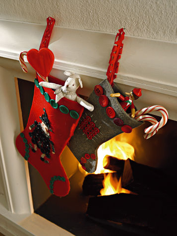 Come fare in feltro la calza della Befana per i nipoti
