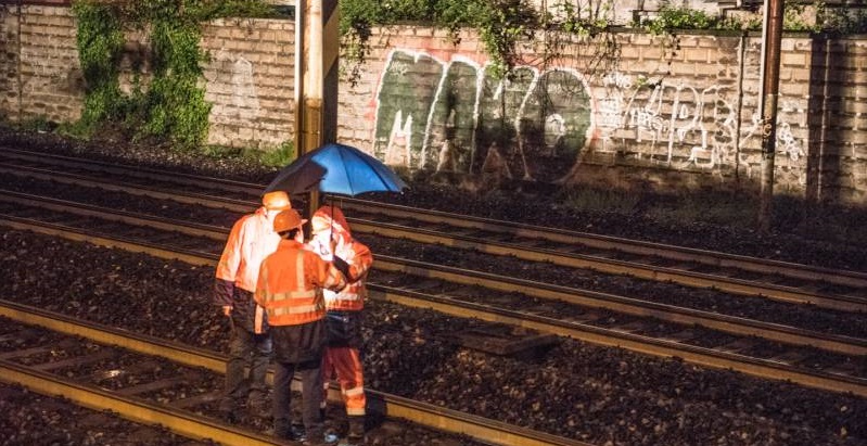 Milano, writer travolto da un treno in corsa