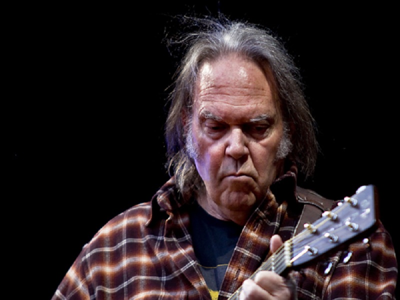 Prezzi biglietti e scaletta Neil Young Auditorium Parco della Musica Roma