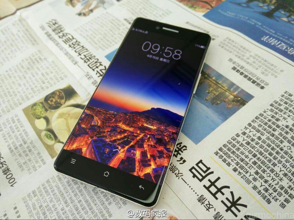 Caratteristiche smartphone Oppo R7
