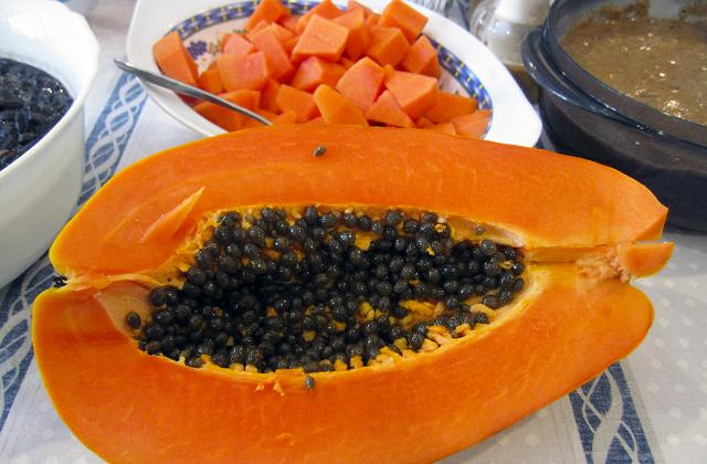 Papaya, il dolce frutto che combatte le malattie Papaya, il dolce frutto che combatte le malattie