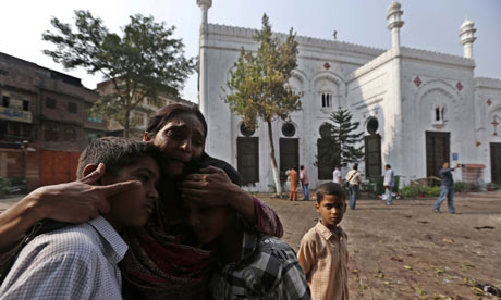 Pakistan: due kamikaze legati ad Al Qaida si fanno esplodere in chiesa