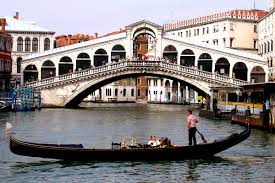 Venezia: iniziano i lavori di restauro Ponte di Rialto