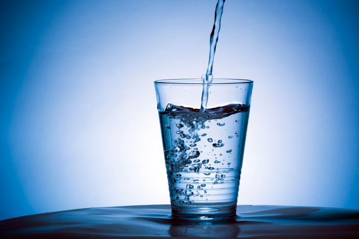 Benefici per la salute dati dall'acqua minerale