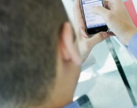 Come avviare un gruppo WhatsApp sull'iPhone
