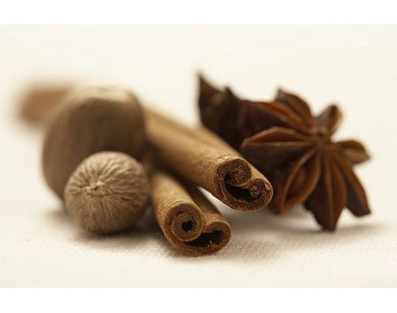 Come fare delle decorazioni con la cannella