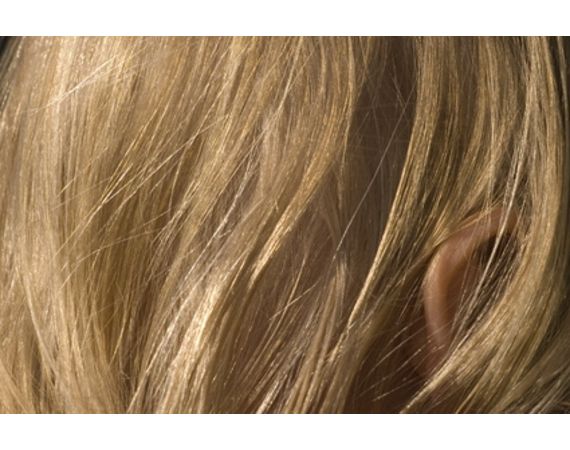 Come trattare i capelli con l'aceto di mele