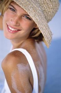 Come evitare che la pelle abbronzata si spelli