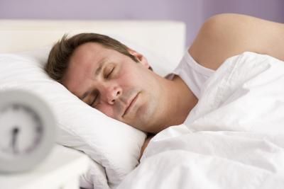 Trattamento per la secchezza della bocca data dal dormire a bocca aperta