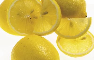Gli effetti del succo di limone sulle funzioni del fegato