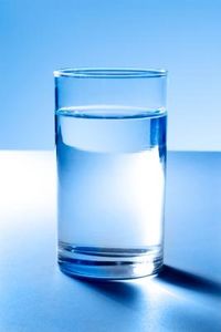 Come capire se non si beve abbastanza acqua