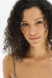 Come fare un gel proteico per i capelli