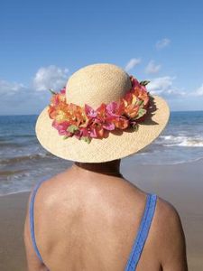 Come scegliere il miglior costume da bagno per nascondere la pancia