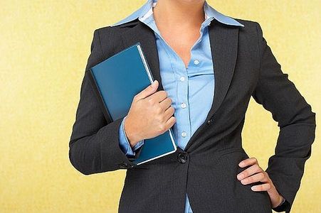 Come vestirsi per un colloquio di lavoro - Donne