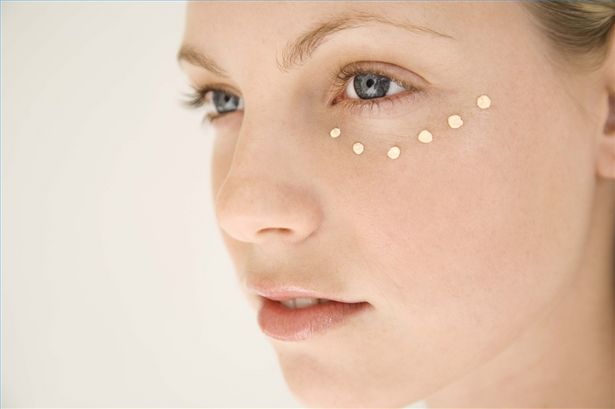 Come scegliere una crema alla vitamina K per le occhiaie