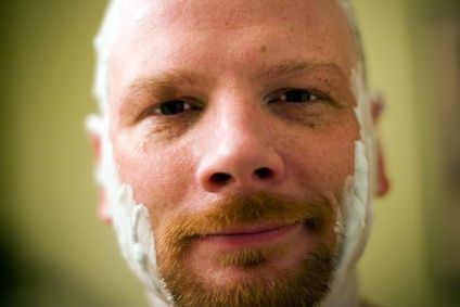 Come far crescere la barba a lato