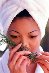 Per cosa è usato l'olio di rosmarino?