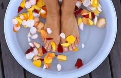 Come combattere la puzza dei piedi