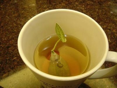 Come fare la tisana allo zenzero con lo zenzero in polvere