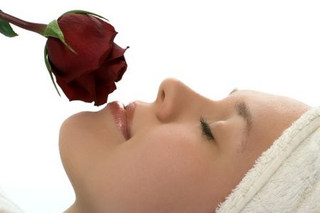 Come trattare le cicatrici dell'acne con rimedi casalinghi naturali