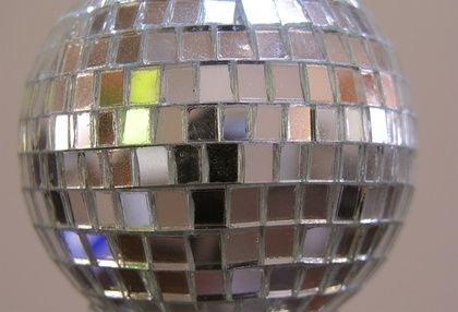 Come organizzare una festa in discoteca
