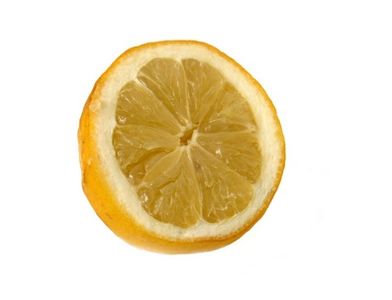 Come disintossicare il corpo con acqua e limone