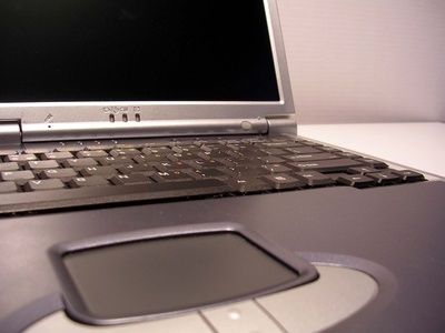 Come trascinare e lasciare un documento con il laptop