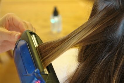 trucchi per rendere i tuoi capelli liscissimi