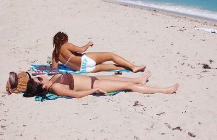 Come posso liberarmi velocemente di un'abbronzatura non uniforme?