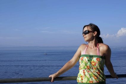 Come applicare l'abbronzatura finta sul viso