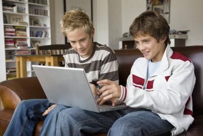 Come aggiungere Twitter al tuo canale YouTube