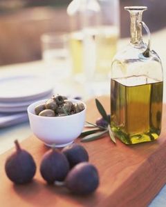 Come trattare le occhiaie con l'olio di oliva
