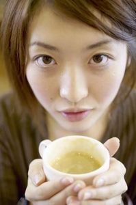 Come applicare il tè sul viso
