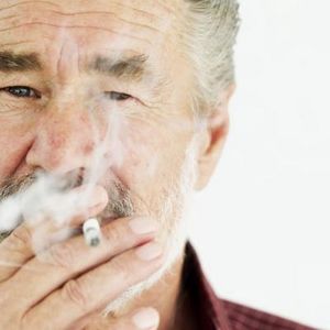 Come evitare che la casa puzzi di fumo
