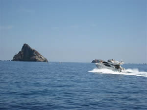 Vacanze in barca a vela alle Eolie