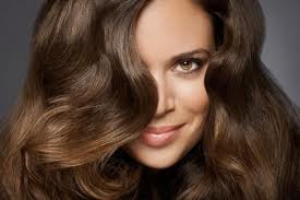 Come farsi crescere i capelli