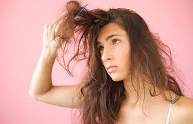Segnali di capelli danneggiati