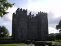 Il castello medievale di Bunratty, contea di Clare