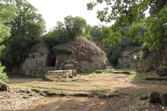 Quali sono gli orari necropoli degli Etruschi Cerveteri