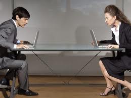 Come comportarsi con un collega difficile