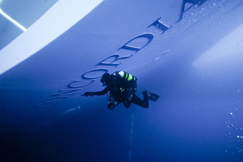 Costa Concordia: i carabinieri sub lavorano nel relitto
