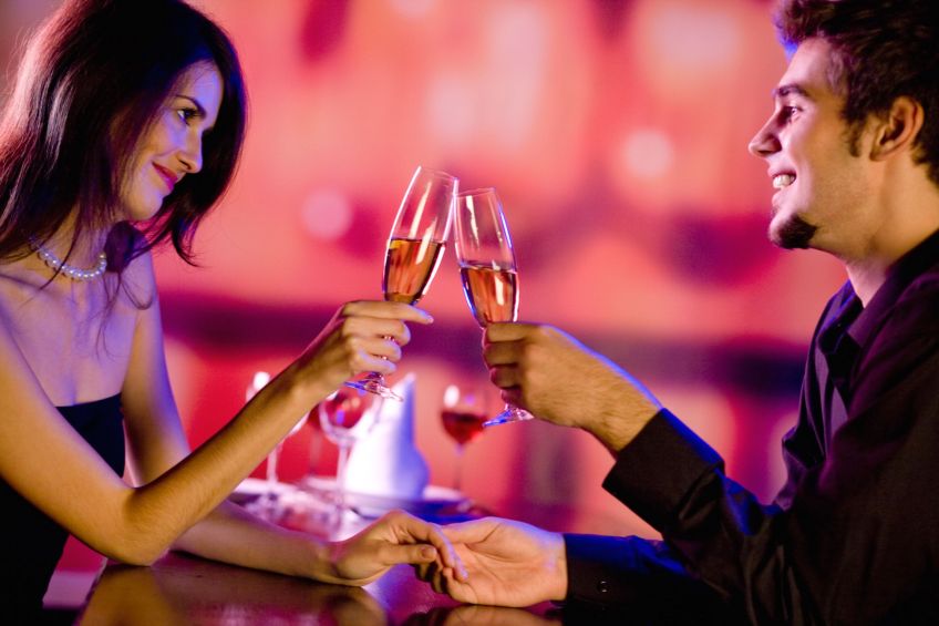 Coppia: Come una serata insieme rafforza il matrimonio